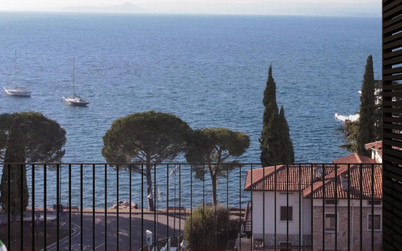 Hotel Ristorante Al Caminetto Worldhotels Crafted Adults Only Торри-дель-Бенако Экстерьер фото